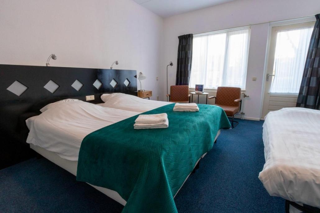 De Watersport Heeg Hotel Eksteriør billede
