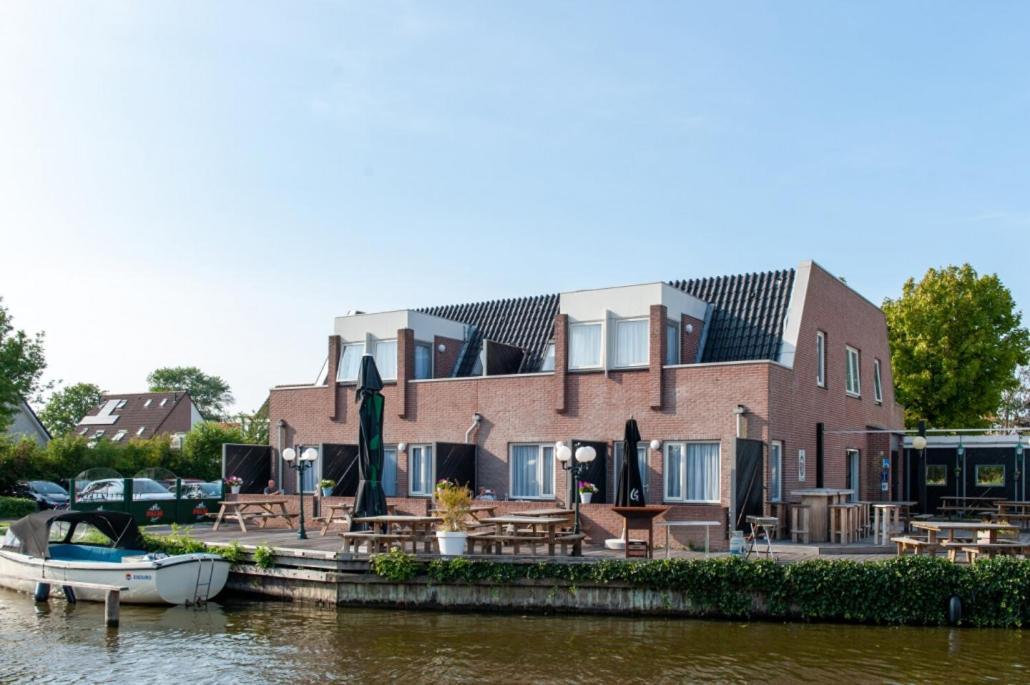 De Watersport Heeg Hotel Eksteriør billede