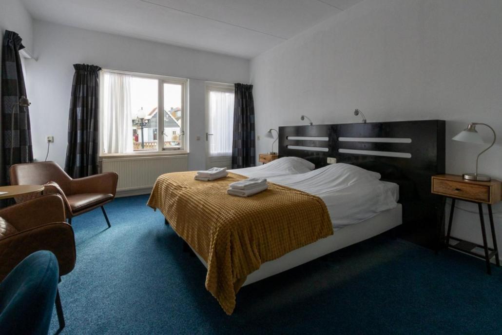 De Watersport Heeg Hotel Eksteriør billede